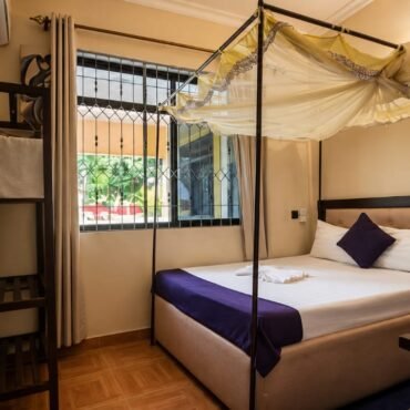 Rooms accommodation at Family Ties Inn lodge Bagamoyo